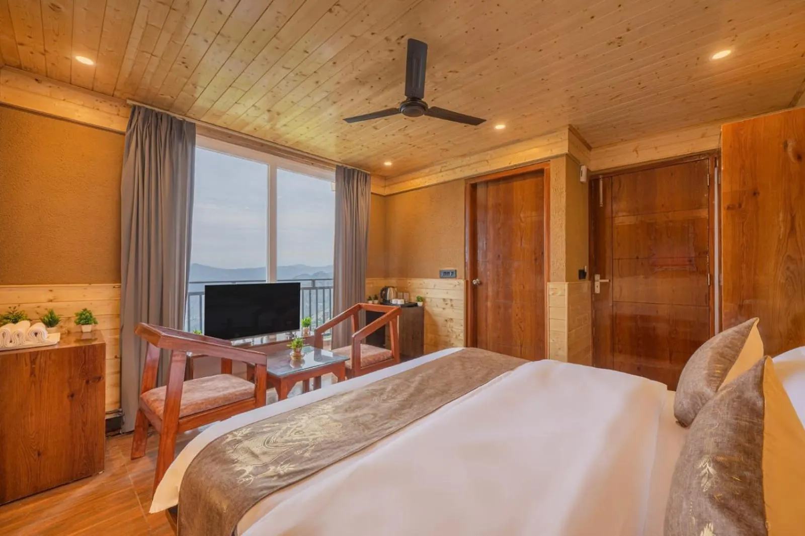 A Partyhouse Kufri I By Charvi Retreat Hotel Shimla India